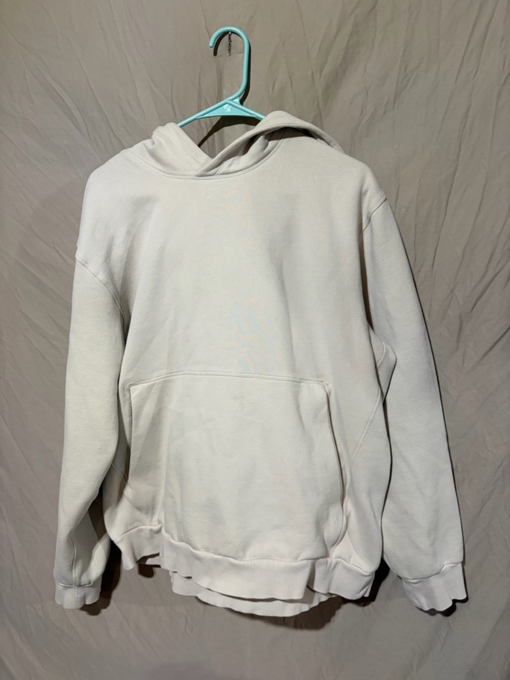 Lululemon sweatshirt